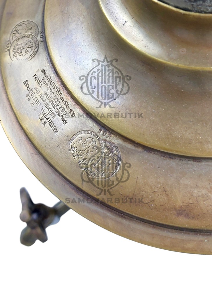 Самовар антикварный на дровах "Банка" с медалями 5 литров наследники В.С. Баташева латунь в патине